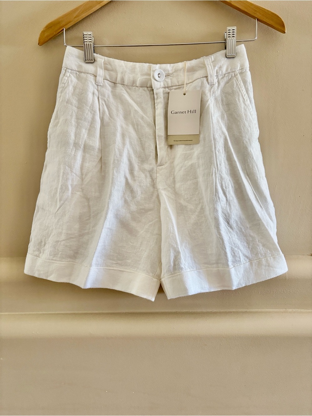 Garnet Hill Linen Trouser Shorts. White. Size 0. 100% European Linen. NWT.